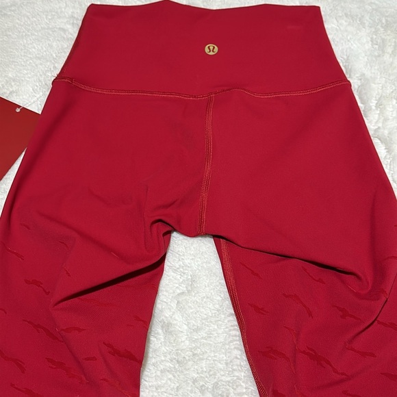 Lululemon | size 2 | lunar new year wunder under HR tight - Picture 10 of 12